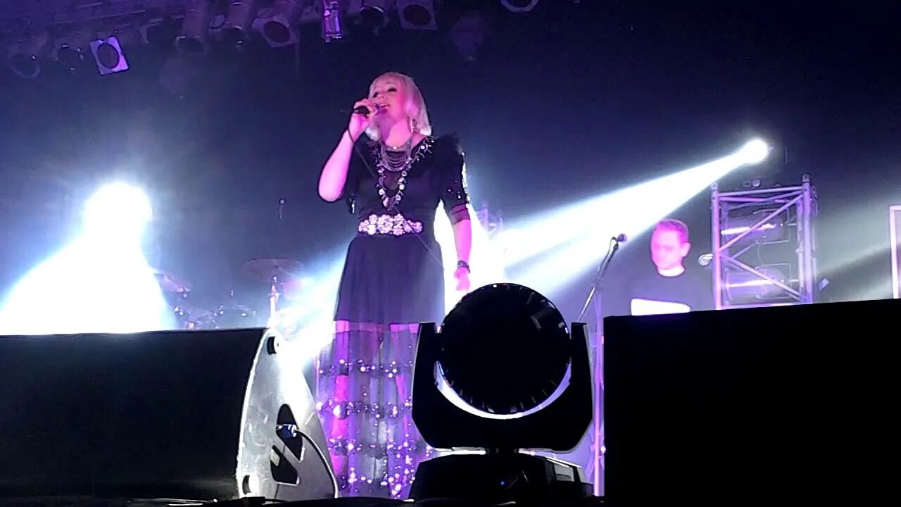 Кирсо кораблик любви слушать. Нина кирсо фристайл. Концерт нины кирсо. Кораблик любви татьяна назарова. Нина кирсо фристайл.