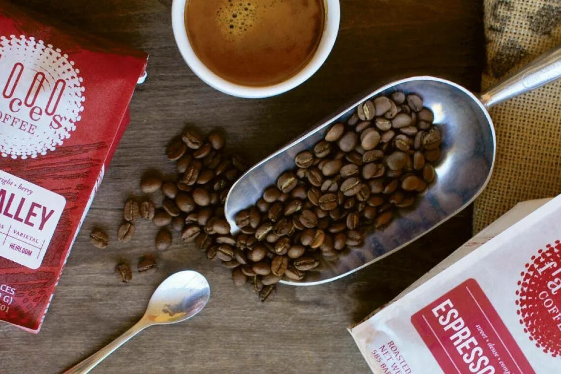 Кофе double espresso. Молотый кофе грузия. чашка кофе грузия. кофе из грузии. грузинский кофе сумбата.