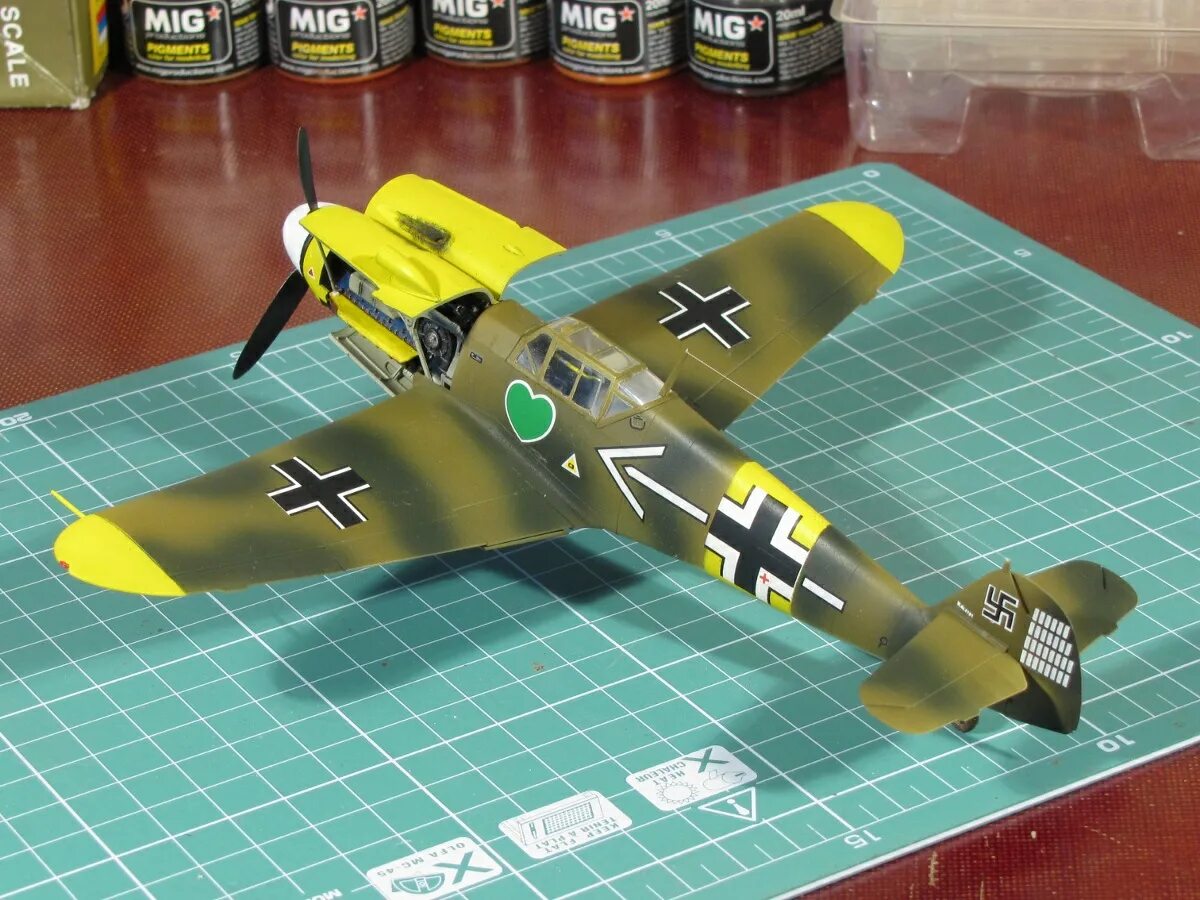 Звезда 1 48. Мессершмитт bf 109 f2 звезда. Bf 109 f2 звезда 1/48. Мессершмитт БФ 109 звезда. Мессершмитт 109 f 4 звезды.