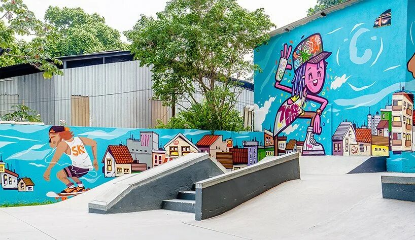 Граффити парк ижевск. Раско граффитист одинцово скейт парк. Разрисованный скейт парк. Граффити площадка. Баскетбольная площадка с граффити.