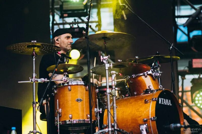 Вадим самойлов. Выступление вадима. Агата кристи солист вадим самойлов. Самойлов певец. Выступление вадима.