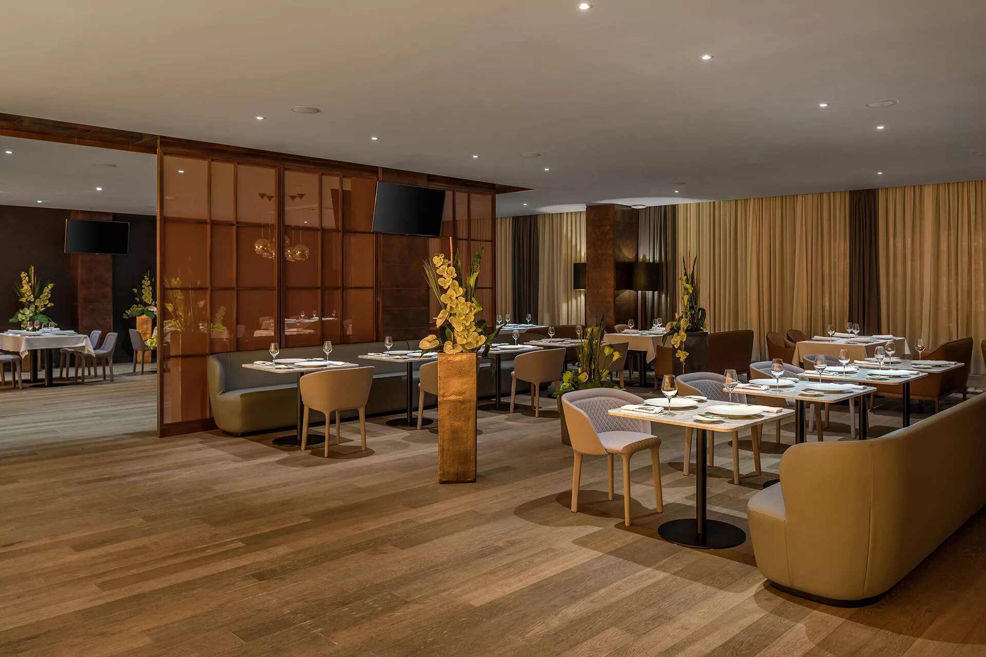 Crystal house калининград отель. Кристалл хаус сьют калининград. Crystal house suites spa калининград. Crystal house suite hotel&spa, калининград. Crystal house suites spa калининград.