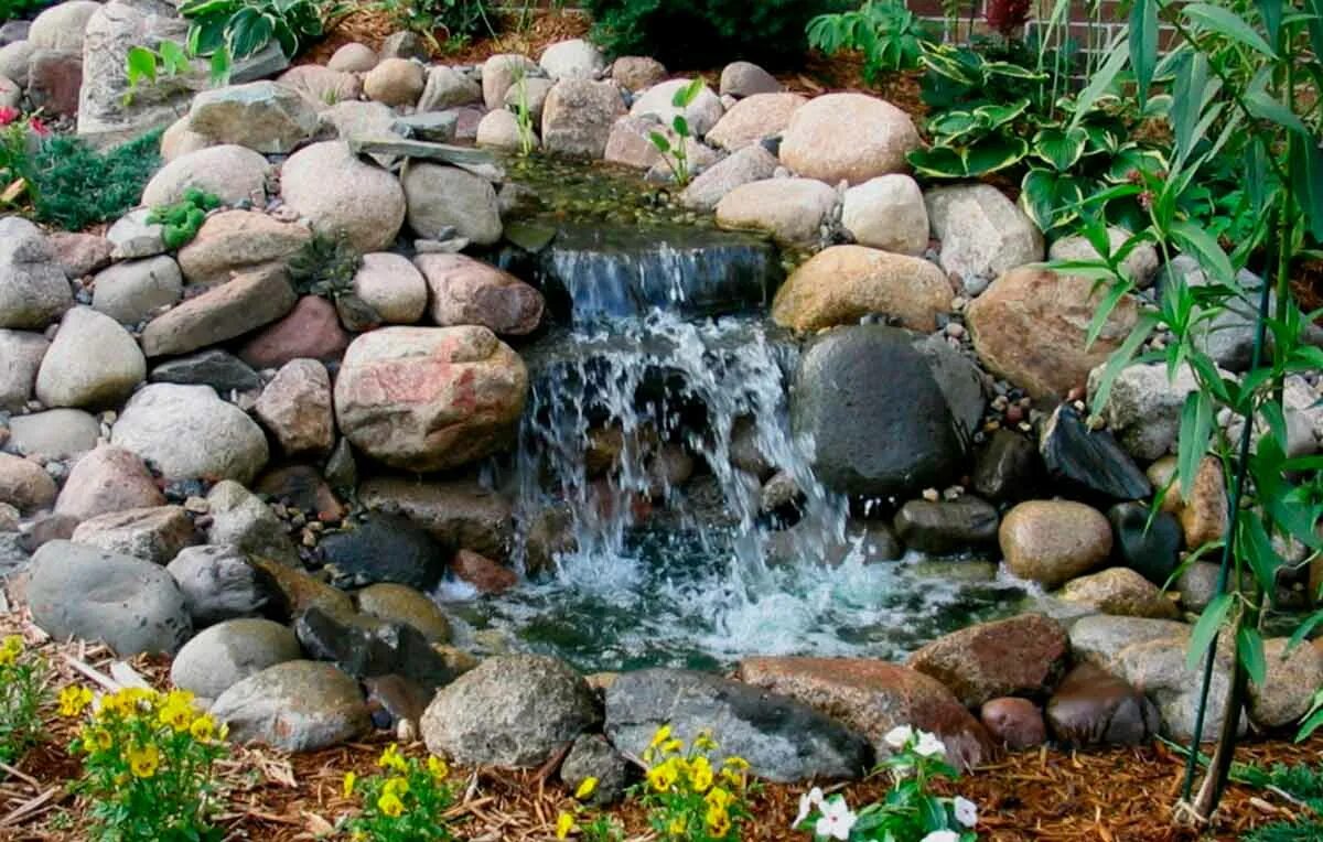 Как сделать водопад из камней. Фонтан уличный водопад каскад. альпийская горка с водопадом. водопад на дачном участке. фонтан с прудиком на участке.