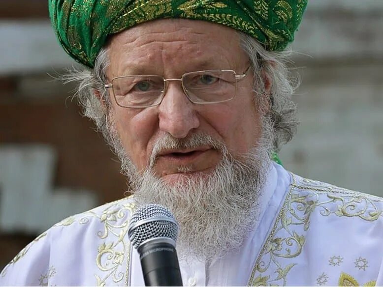 Талгат таджуддин 2023. Боевой маг талгат таджуддин. Верховный муфтий россии талгат таджуддин. Талгат таджуддин. Талгат таджуддин.