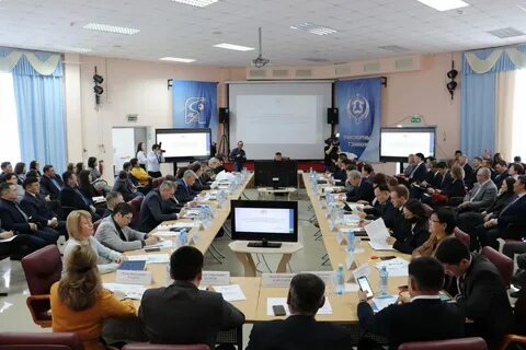Местные кадры промышленности