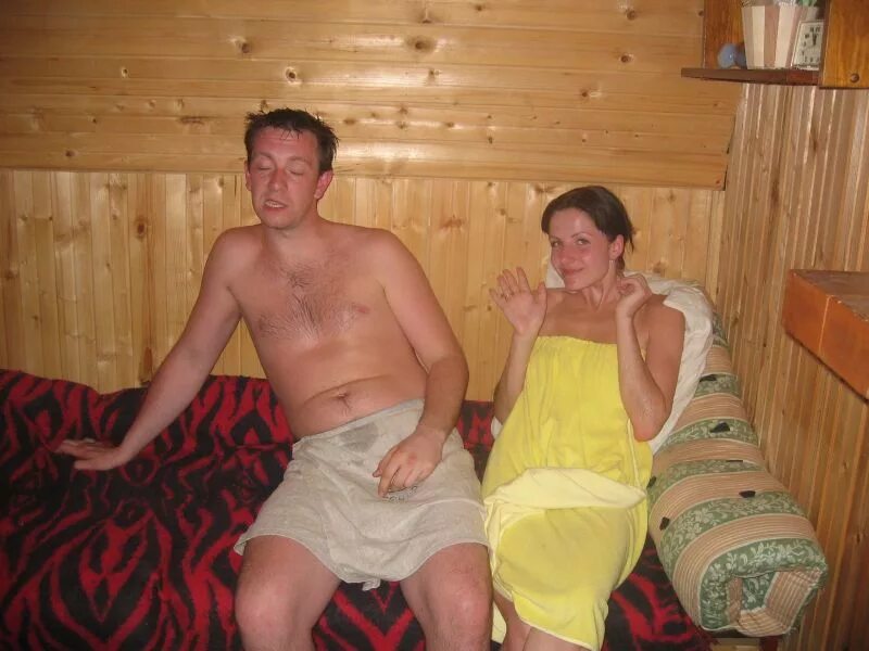 Баня семейные пары фото. Семейные пары в бане частное. жена в парной. русская семья без комплексов. голые зрелые пары в бане.