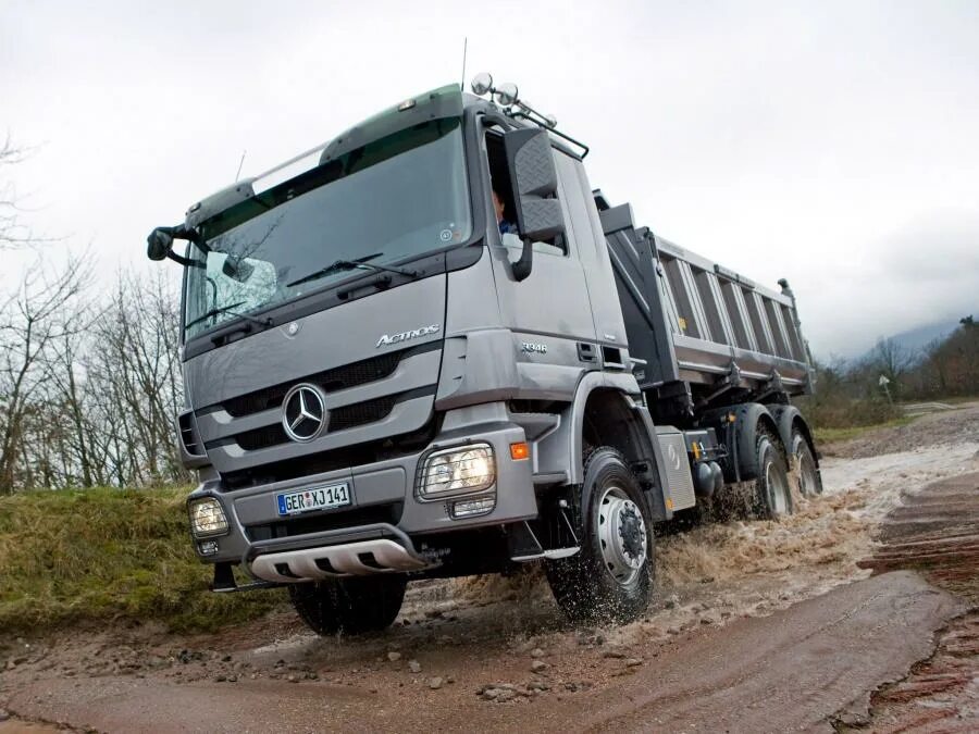 Лесовозный тягач Mercedes-Benz Actros 3346S (Мерседес-Бенц Актрос 3346S) / ЗТ Се