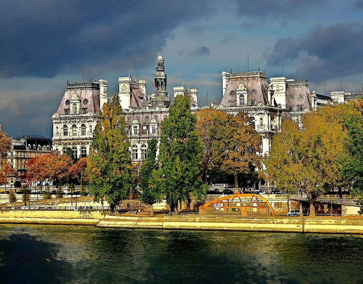 Nantes город во франции. Sete франция. Ville. Vingi ville. Мец площадь города.