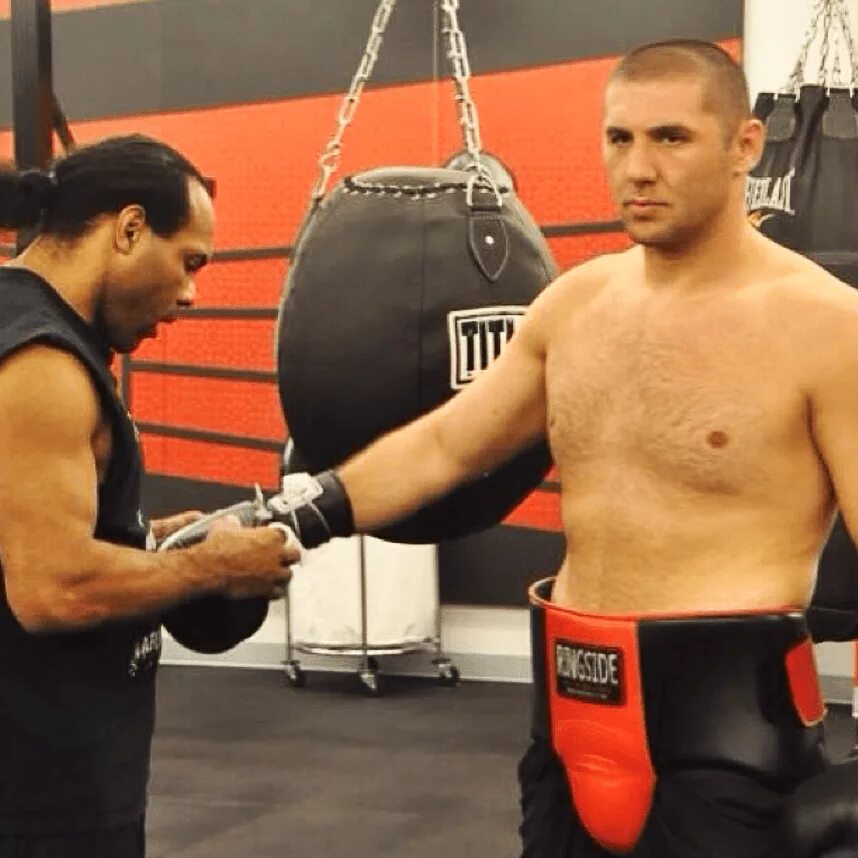 Бои после которых стали инвалидами. Бои после которых стали инвалидами. Бои после которых стали инвалидами. Тяжеловес магомед абдусаламов. Парализованный боксер магомед.