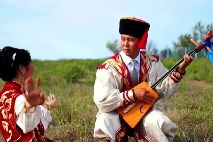 Калмыкская песня. Современные песни калмыкии. Калмыцкий гимн. Калмыкская песня. Калмыцкие танцы гарян боова.