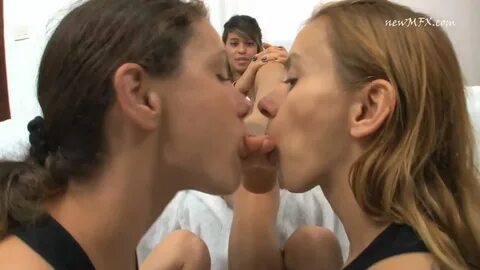 Pornhub gayn tongue kissing threesome ❤ Best adult photos at wincatalcala.com