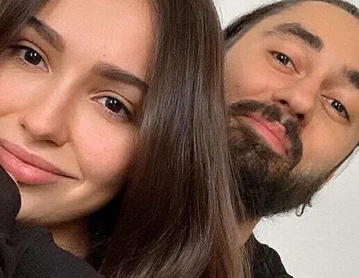 Рэпер Мот представил клип, в котором сообщил, что впервые станет отцом