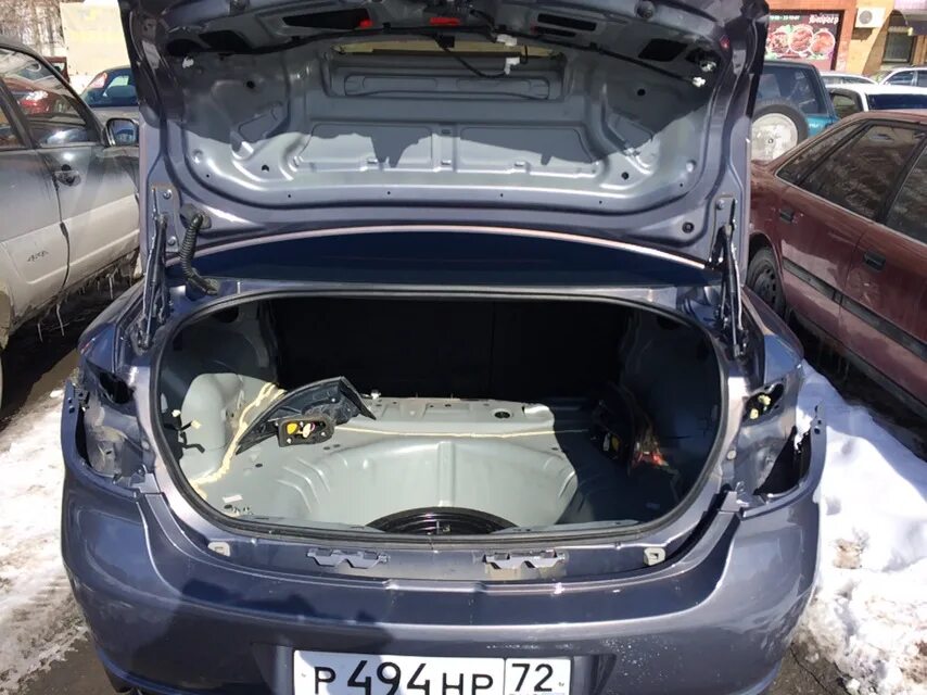 Как снять обшивку багажника мазда 6 Ремонт ручки багажника Mazda 6 (1G) GG, 2 л, 2006 года своими руками DRIVE2