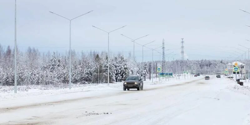 Село половинка хмао. Погода в половинке хмао. Заправка югра. Адмконда. Трасса губкинский сургут.