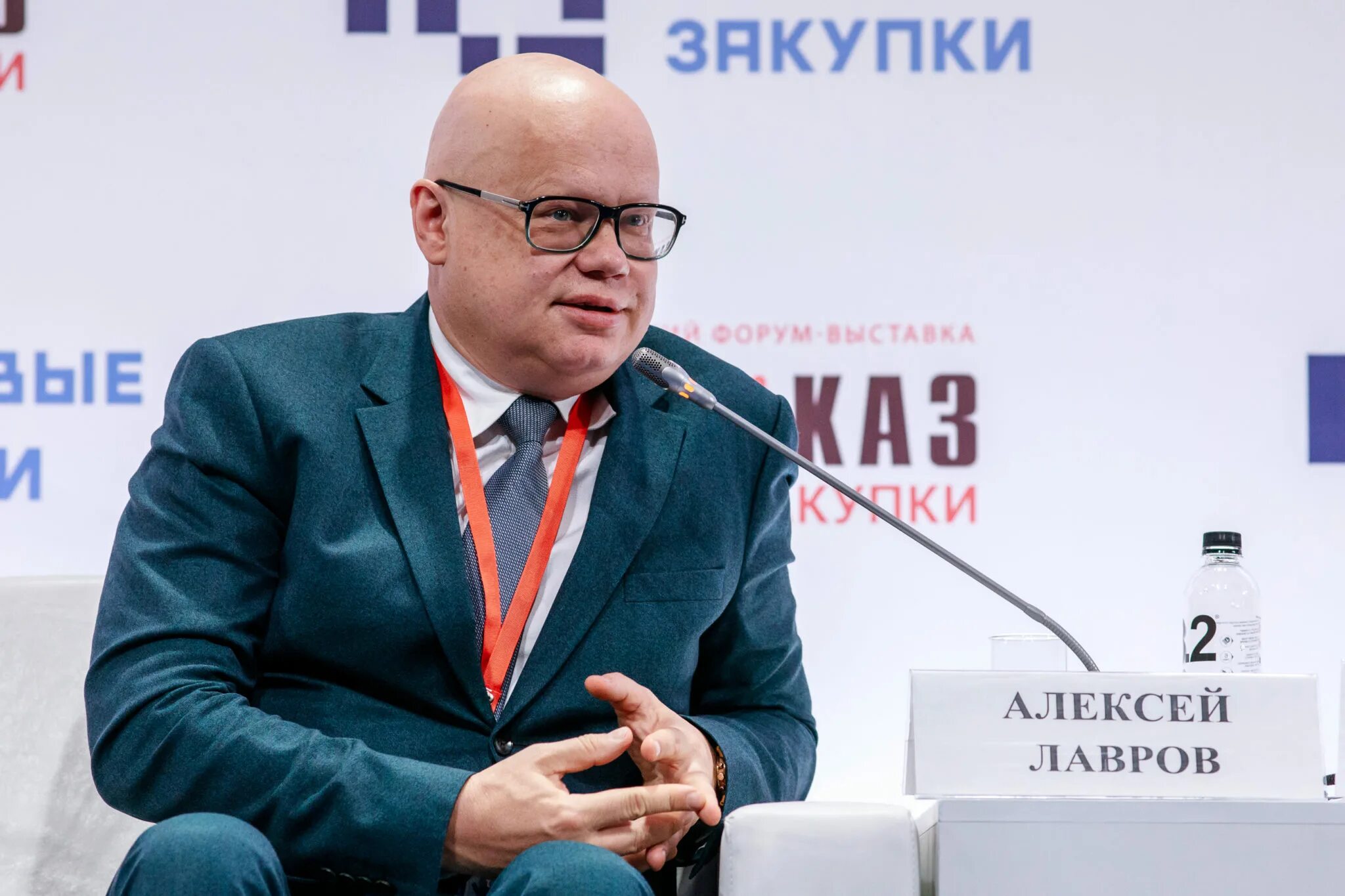 Заседание правительства. Минфин нацпроект. Алексей лавров зам министра. Минфин и банк россии. Член совета федерации татарстан.