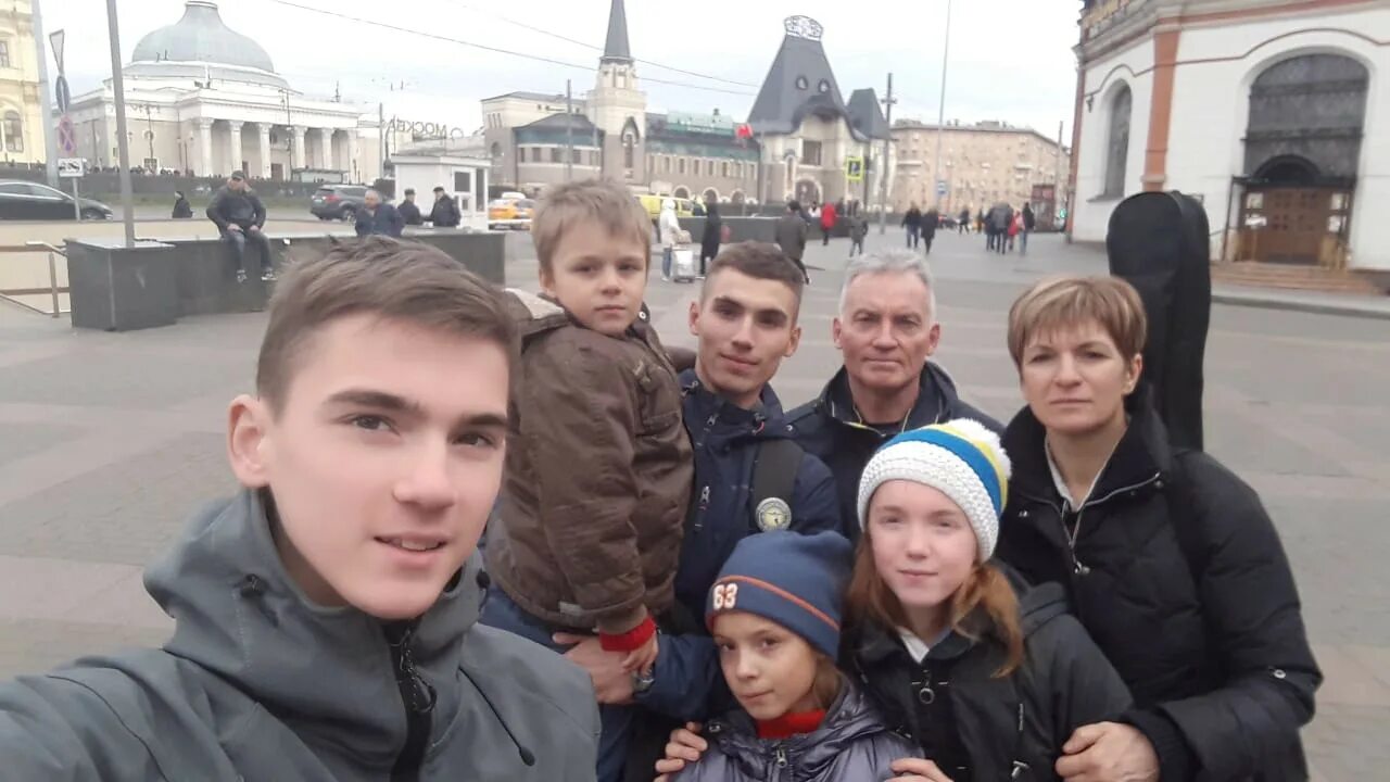 Тамбов многодетные в вайбере. Семья замятиных моршанск многодетная. многодетная семья из тамбова. многодетная семья спб. семья года моршанск.