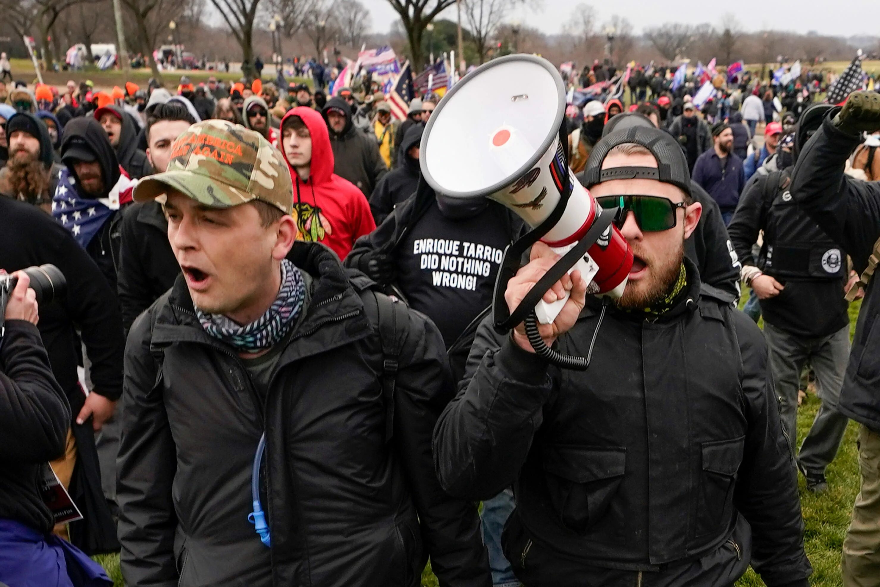 Митинг матери. Беспорядки в Капитолии. Proud boys and Tramp. Ukrainian leader pleads to American Jews for support.