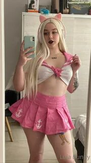 foxyuzumaki Nude OnlyFans Leaks.