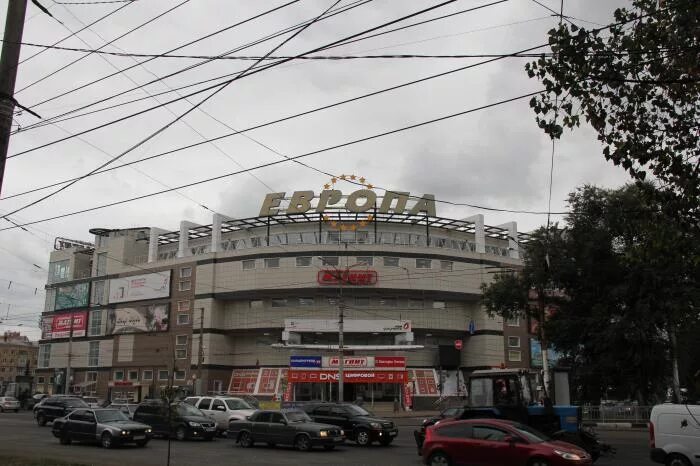 Тц европа воронеж ленинский проспект. Тц европа воронеж 20 лет октября. Тц европа воронеж у цирка. Тц европа воронеж. Торговый центр европа на ленинском проспекте в воронеже.