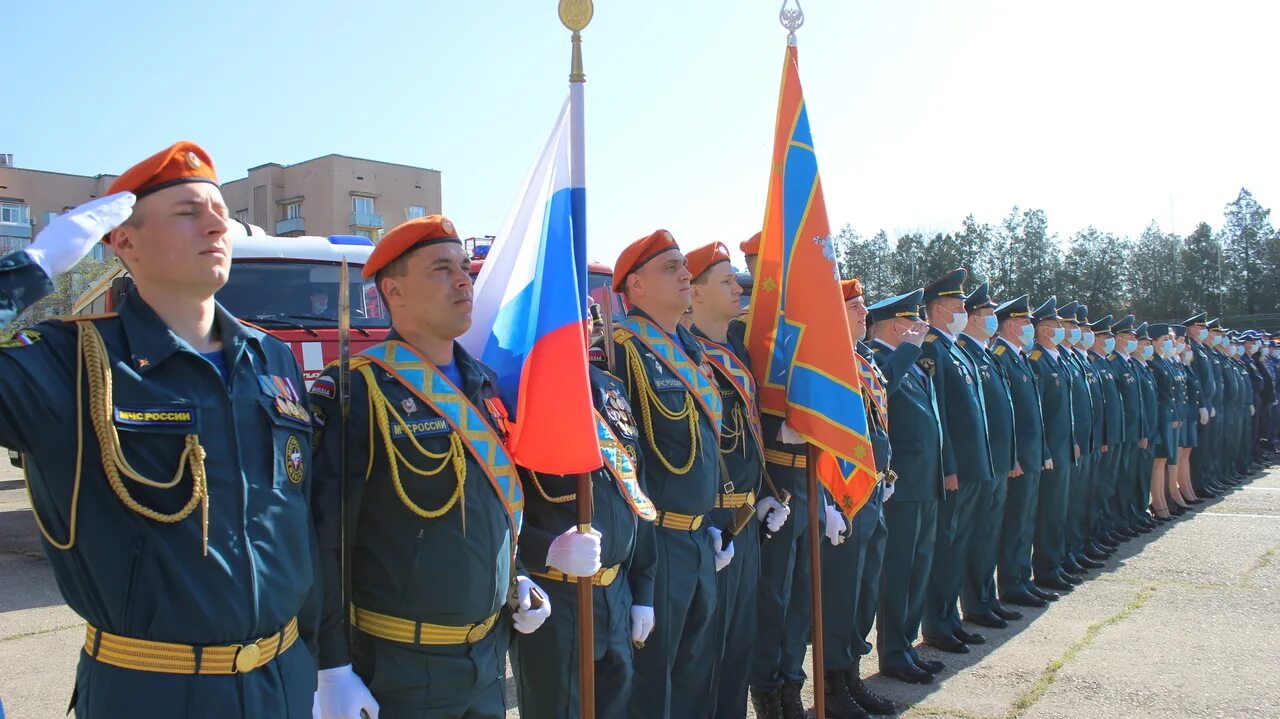 Гу мчс по новгородской области. День пожарной охраны России фото. ГУ МЧС Новгородской области. День пожарной охраны Псков. День пожарной охраны России фото Киров.