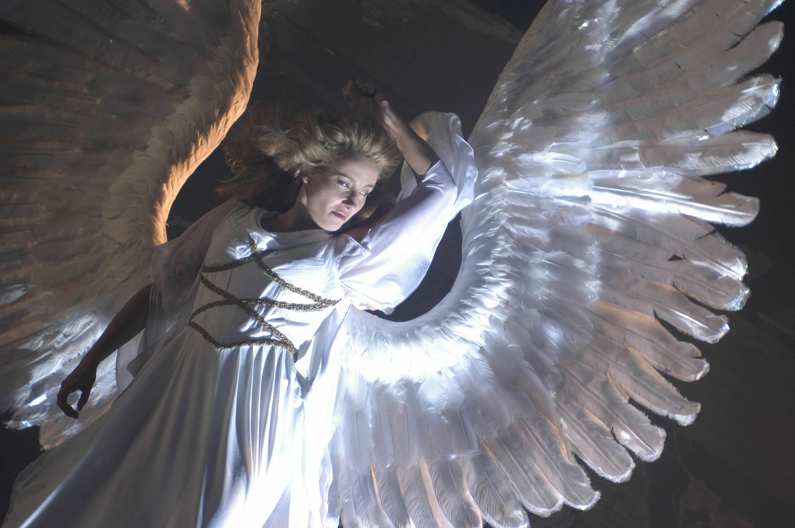 Ангелы в Америке (Angels in America) 2003. Ангел фото. Крылья ангела. Ангелы района трейлер