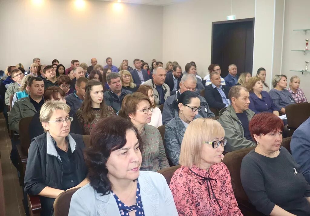 Муп кс новочебоксарск. МУП КС Г Новочебоксарска. МУП надымские городские электрические сети. Семинары в Новочебоксарске. МУП КС Г Новочебоксарска Смирнов.