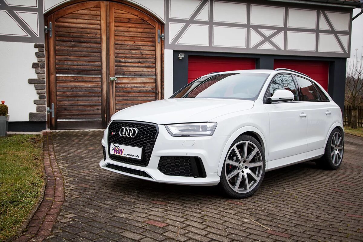 Ауди q3 r20. Ауди q3 черные диски. Диски ауди ку3. Audi q3 на vossen vfs. Колеса r20 audi q3.