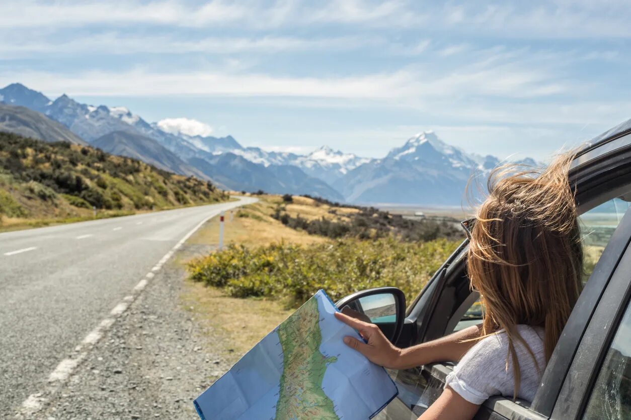 Travelling vs traveling. Путешествие на автомобиле. Авто для путешествий. Красивые путешествия. Путешествия картинки.