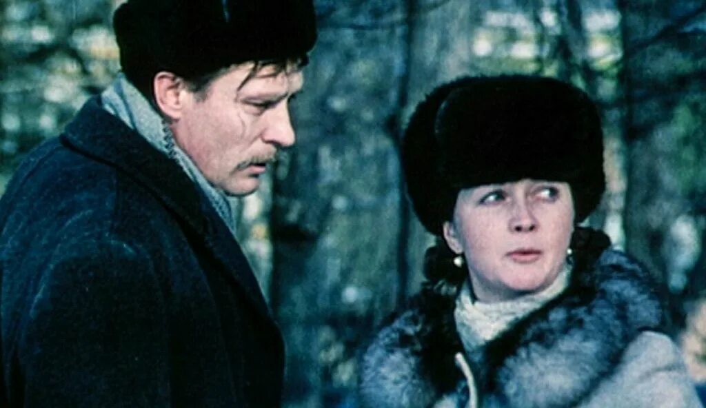 Одиноким предоставляется общежитие 1983. Одиноким предоставляется общежитие фильм 1983. одиноким предоставляется общежитие фильм 1983 кадры. наталья гундарева одиноким предоставляется общежитие. гундарева одиноким предоставляется общежитие.