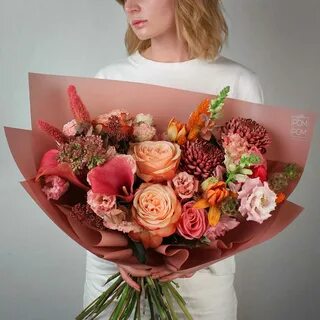 Какие цветы дарят на день рождения женщине