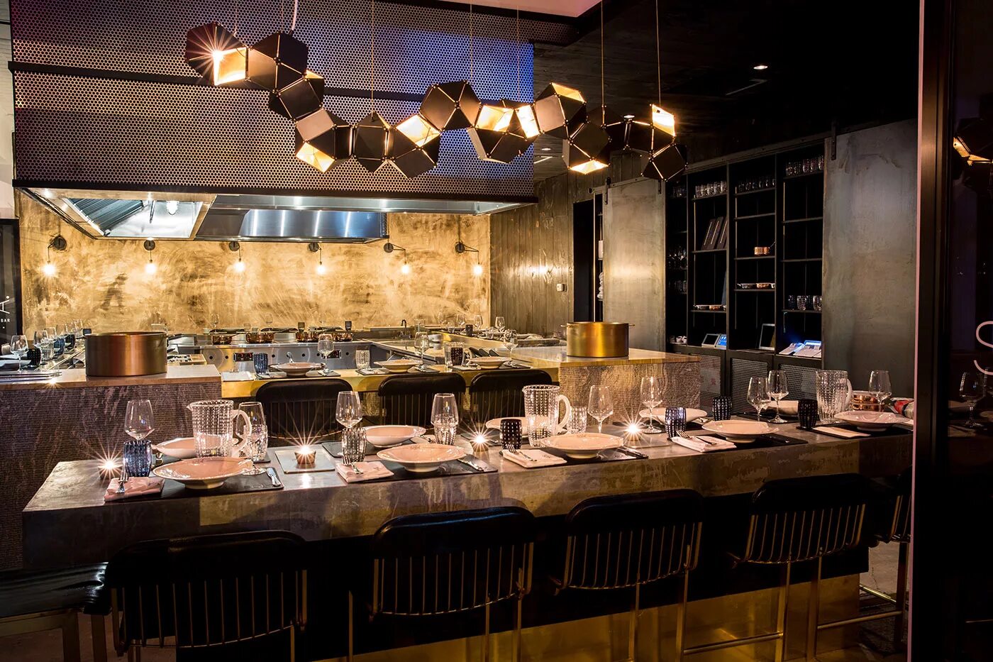 Салон паста бар на фонтанке 30. Ресторан фото. Ресторан фото. Salone pasta bar ресторан. Salone pasta bar спб ресторан.
