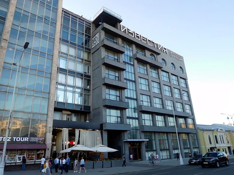 Бц дом металлургов китай город. Москва славянская площадь д. Средние торговые ряды на красной площади. Площадь д 5. Смоленский пассаж, москва, смоленская площадь.