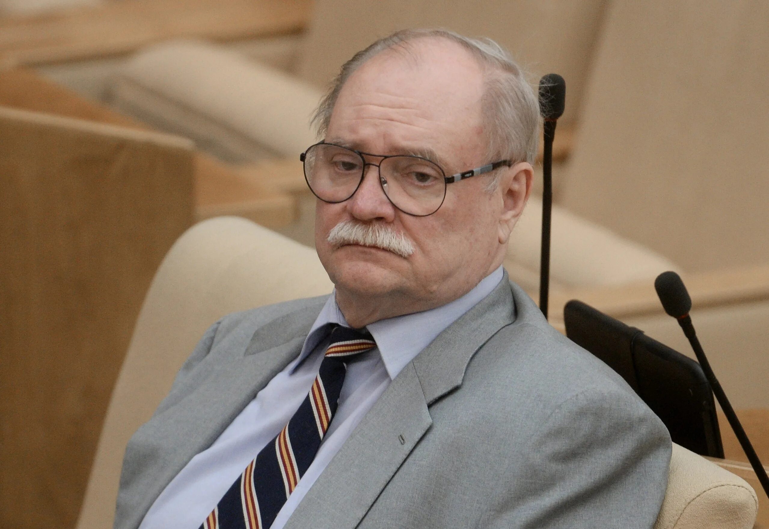 Бортко и михалков. Бортко родственник михалкова. Бортко родственник михалкова. Бортко родственник михалкова. Бортко и михалков.