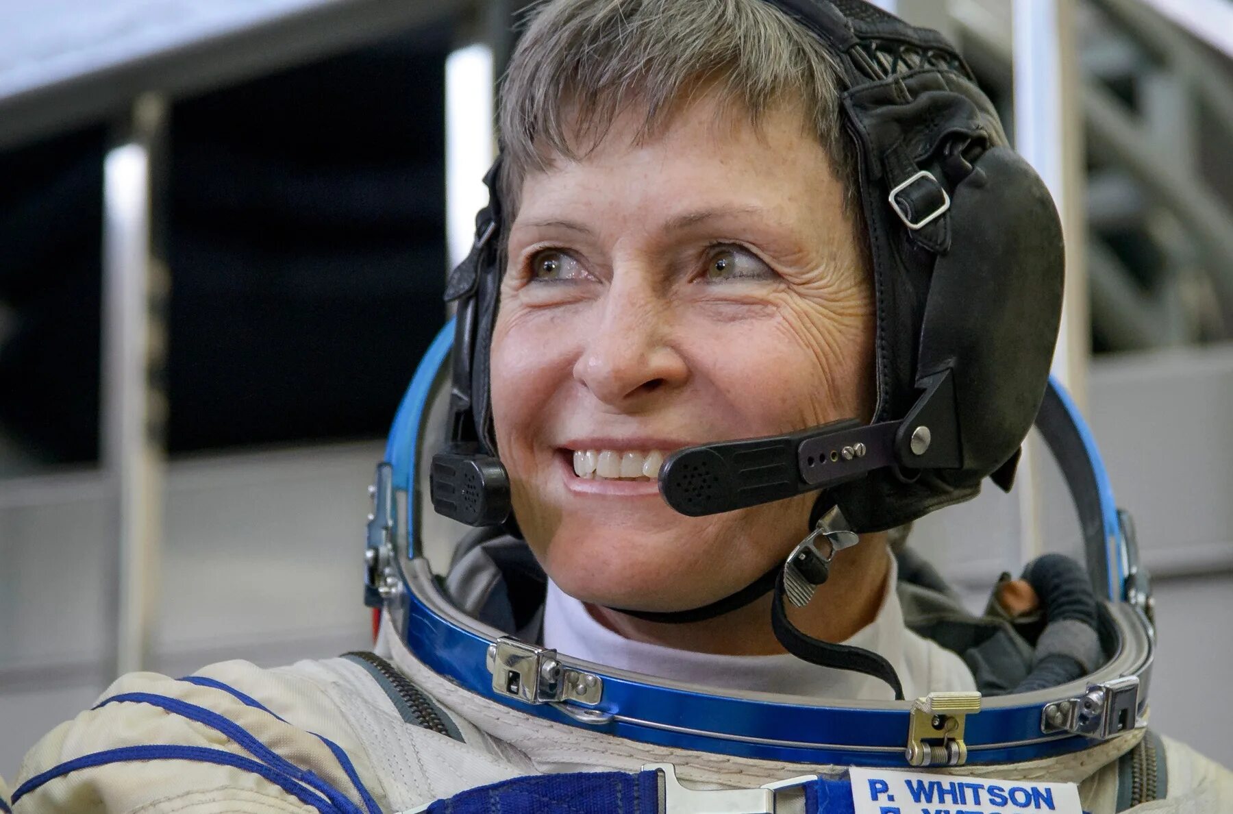 Первая женщина побывавшая в открытом космосе. Пегги Уитсон.