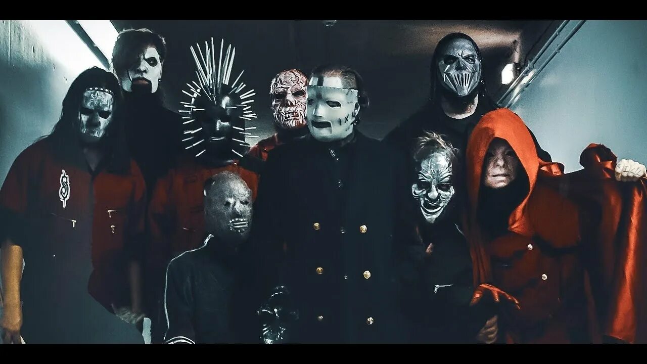 Slipknot psychosocial перевод на русский. Slipknot песни на русском. Slipknot в москве 2024. Slipknot перевод на русский. Новые маски слипкнот 2022.