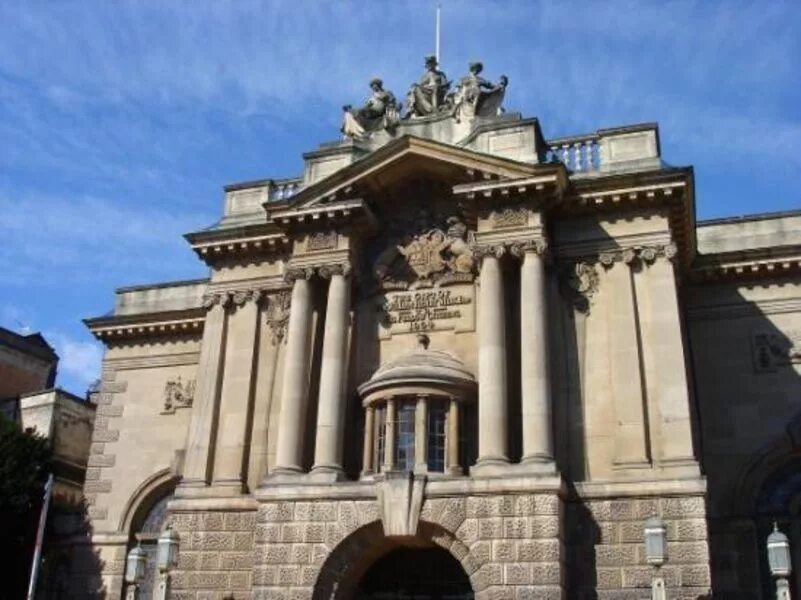 Bristol museum. Бристольский индустриальный музей. Bristol museum. City of bristol museum & art gallery. City of bristol museum & art gallery.