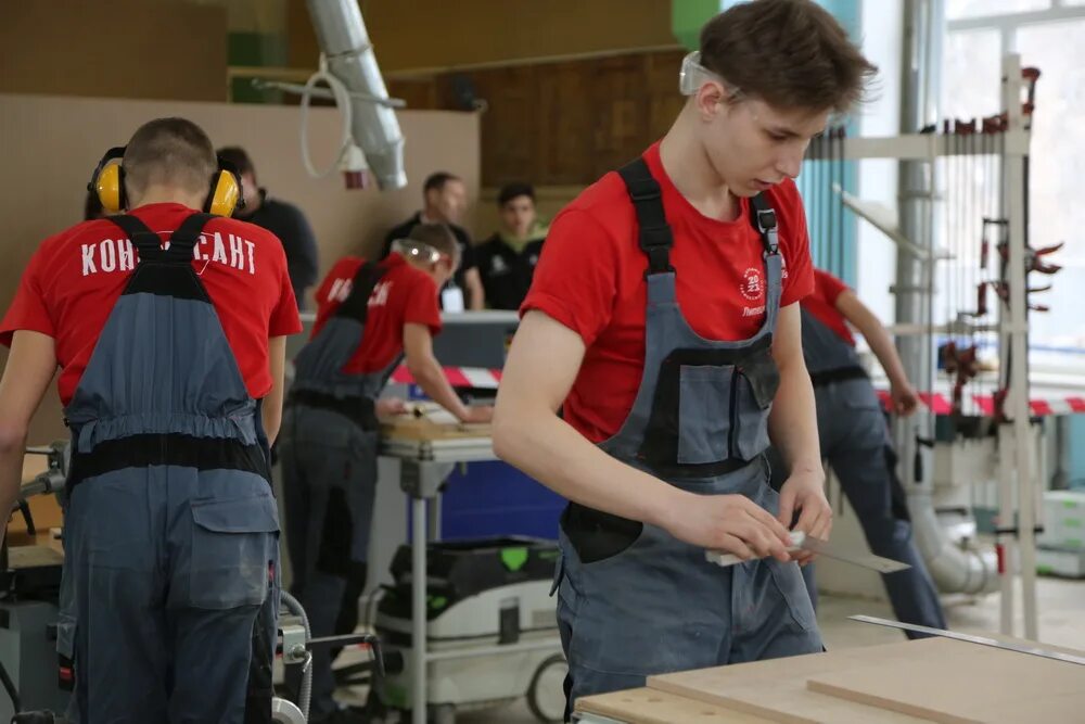 Студенты приняли участие в конкурсе. WORLDSKILLS соревнования. Движение молодые профессионалы в России. Чемпионатов WORLDSKILLS 2023.