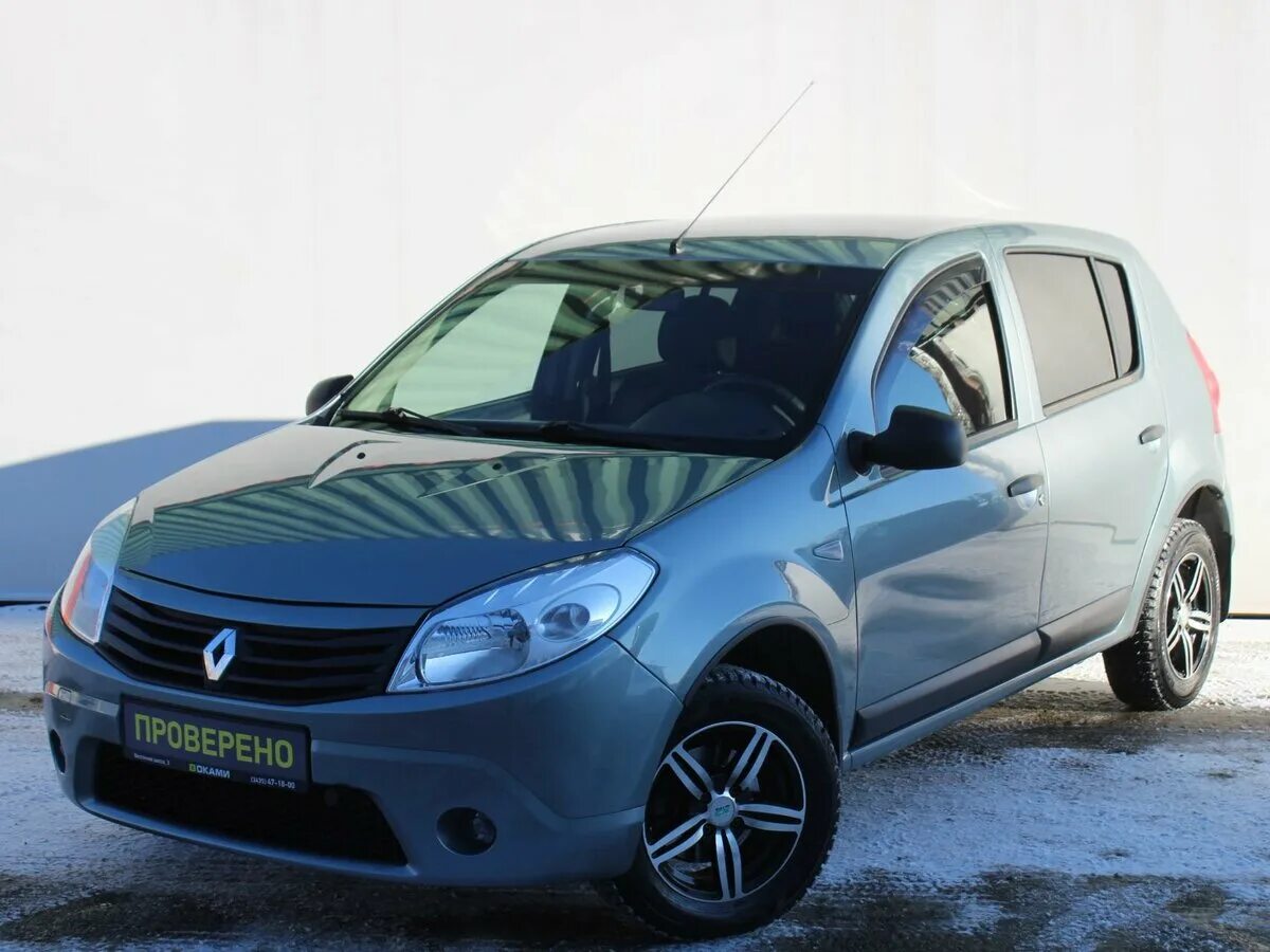 Киа сандеро. Рено Сандеро 2010. Renault Sandero 2011 голубой. Renault Sandero 2010 синий. Рено Сандеро 1 синий.