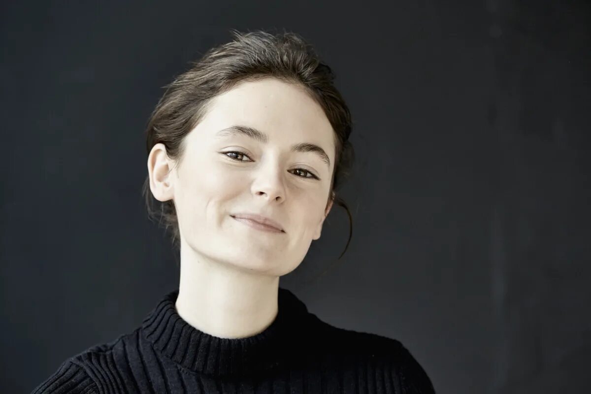 Леа ван акен 2021. Девушка кондитер. Акен бог египта. Леа ван акен 16 лет. Акен.