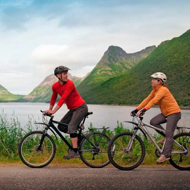 Бэкфлип на велосипеде. Bike in the picnic. Велосипед в горах. Велосипедный спорт. Go by bike.