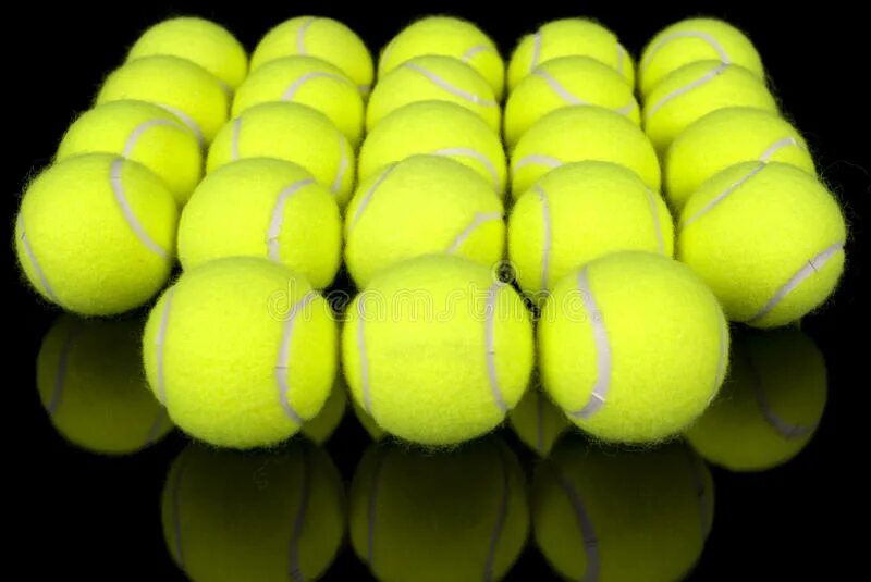 Черный шар на судне. Шарики воздушные теннисные мячи. Гравировка на теннисном мяче. Теннисные шары в мешке. Миньон из теннисного мяча.