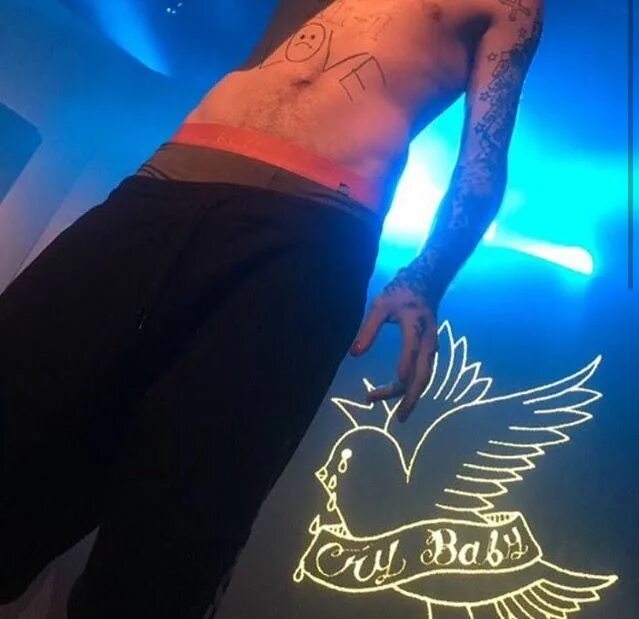 Lil peep kiss lyrics. Lil peep love me. Lil peep love me. Lil peep цитаты. Lil peep.