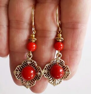 Серьги с кораллом