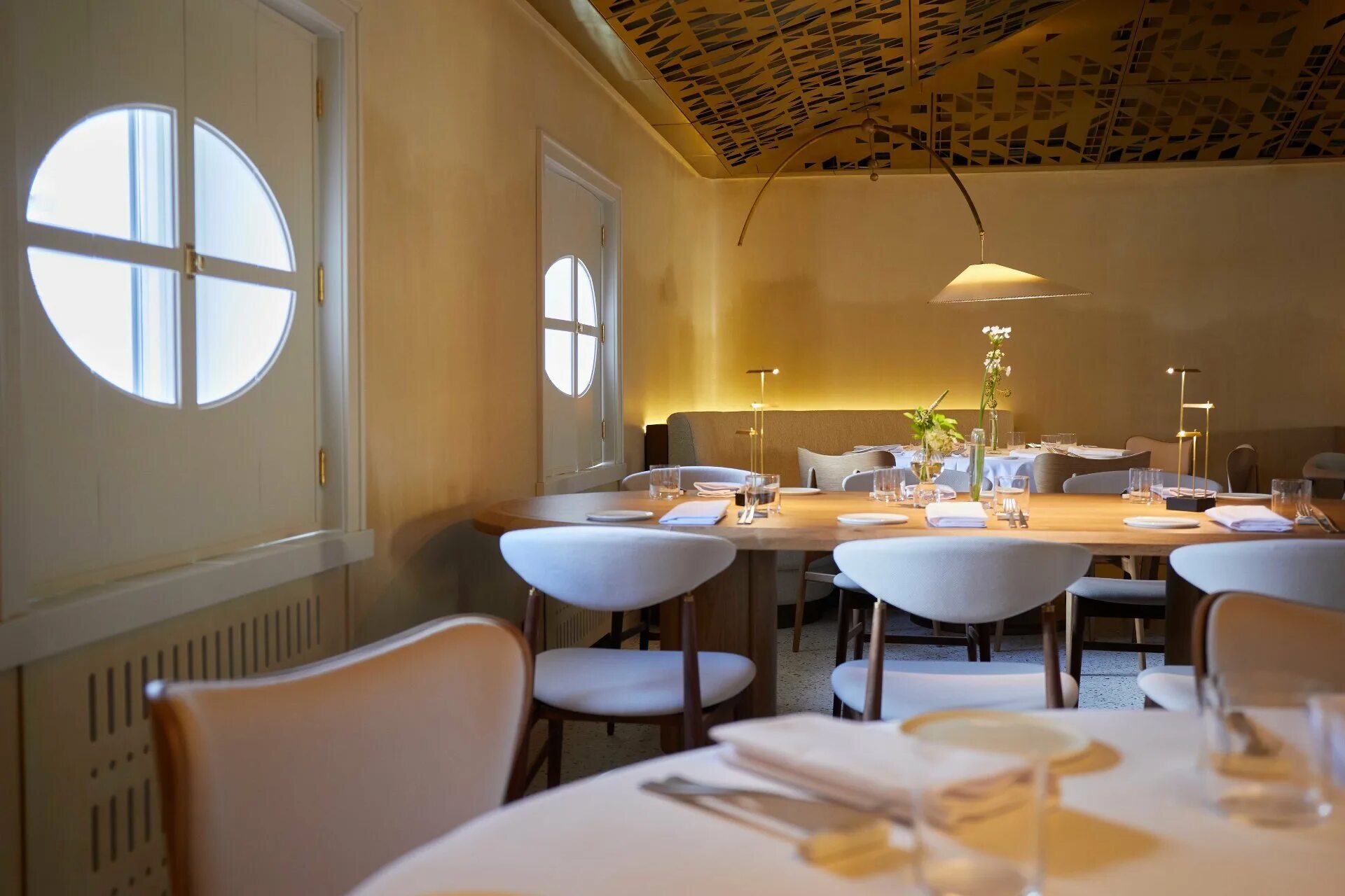 Ресторан artest chef s. Artest ресторан москва. Ресторан икра плес. Artest chef's table ресторан. Artest chef's table ресторан москва.