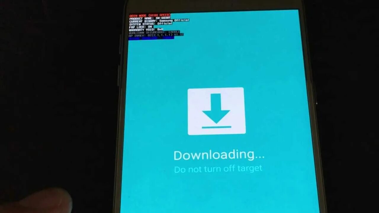 Самсунг do not turn off target. Downloading do not turn off target. На самсунге downloading do not turn off target. Samsung голубой экран downloading. На телефоне выходит ошибка