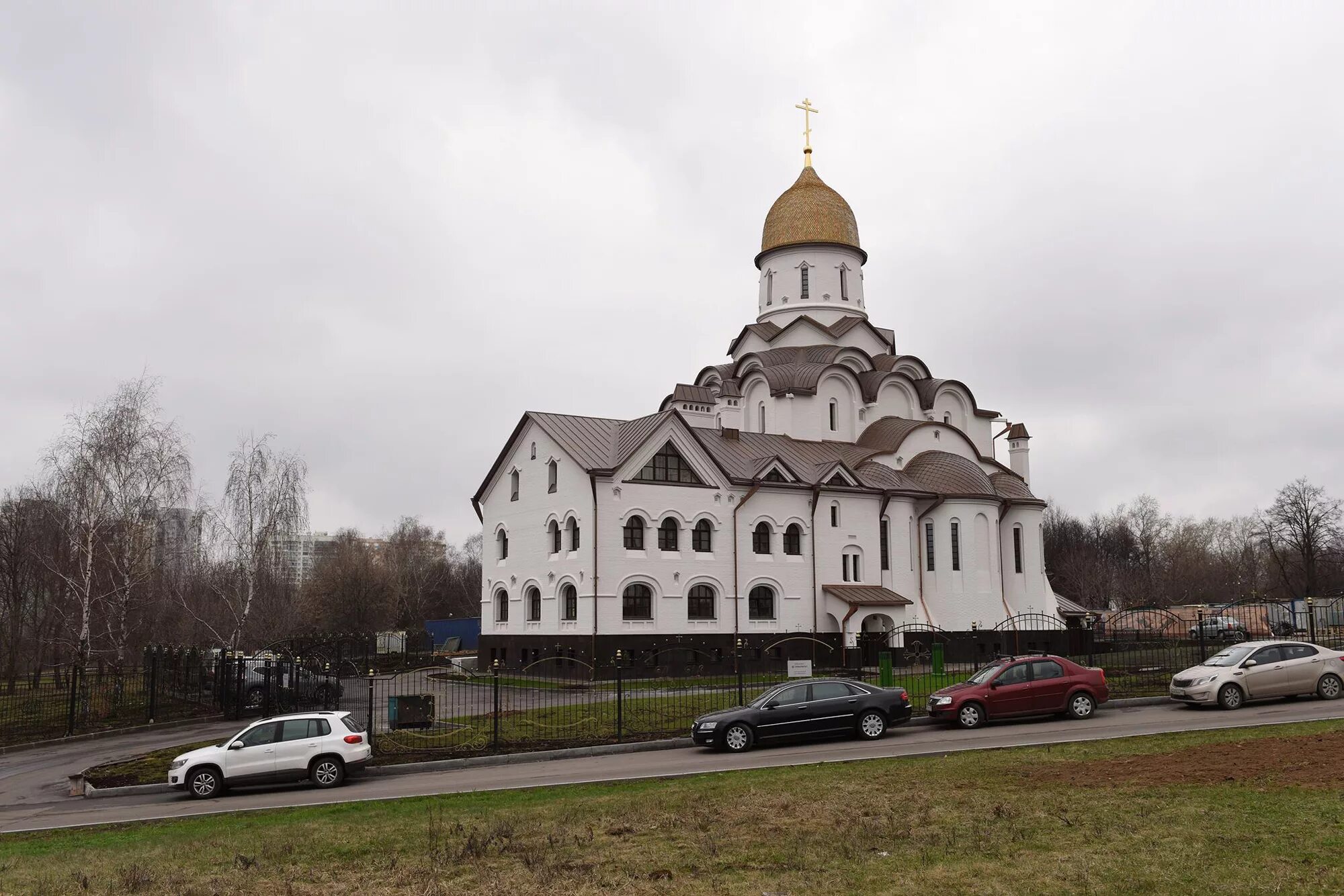 Храмы в честь александра невского в мире. Собор александра невского нижний новгород до реставрации. Храм в честь александра невского. Храм святого князя александра. Собор в честь александра невского в питере.