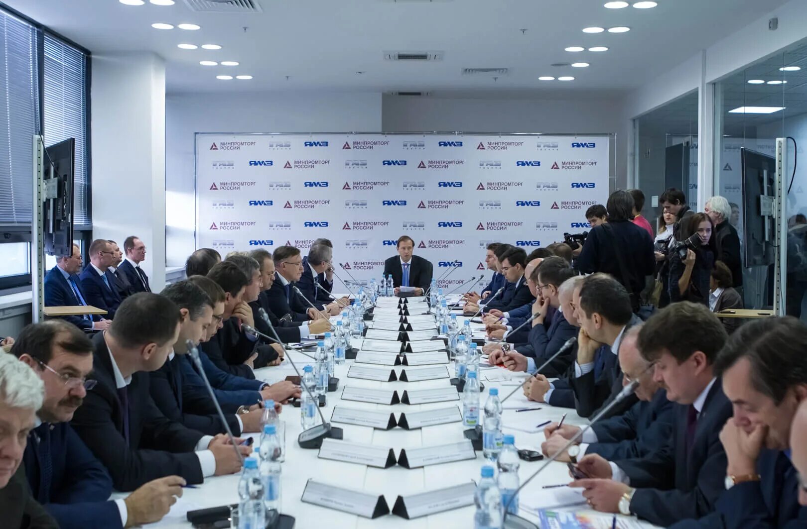 Минпромторг здание. Департамент промышленности минпромторга. Министерство промышленности и торговли рф. Министерство промышленности и торговли российской федерации. Департамент промышленности минпромторга.