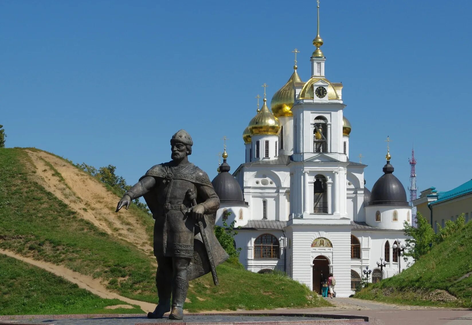 Г дмитров россия. Дмитровский Кремль (музей-заповедник). Дмитровский Кремль в Дмитрове. Город Дмитров Кремль.