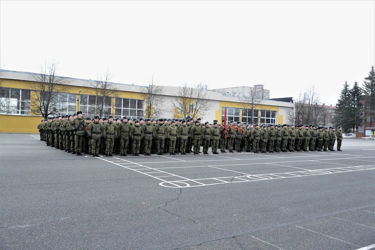 Видео плац. ЖДВ И ВОСО Петергоф. Военный плац. Строевой плац.