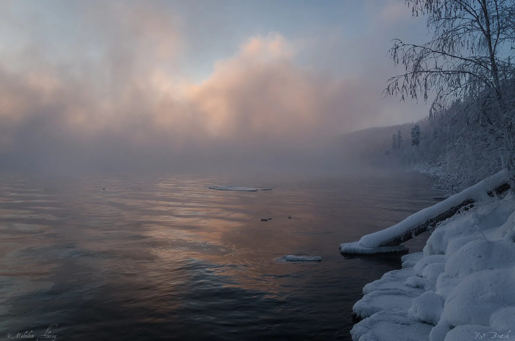 В морозном воздухе тихо. Морозный воздух. Пугающая красота зимы. Морозный день декабря природа Приморье. Морозный вечер на крещение.